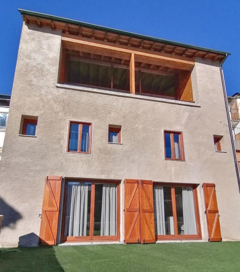 Apartament El Castell Casa Rural Cal Rialla Llivia Exterior foto