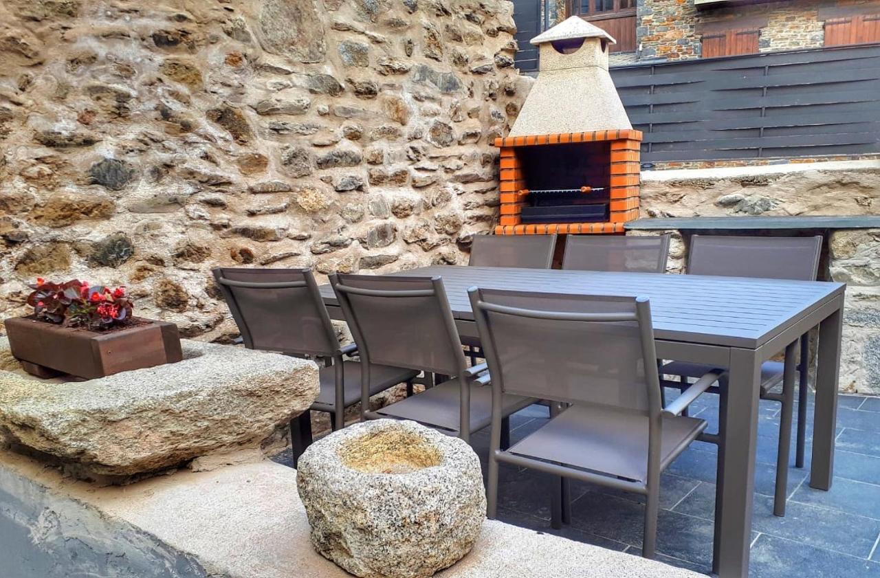 Apartament El Castell Casa Rural Cal Rialla Llivia Exterior foto